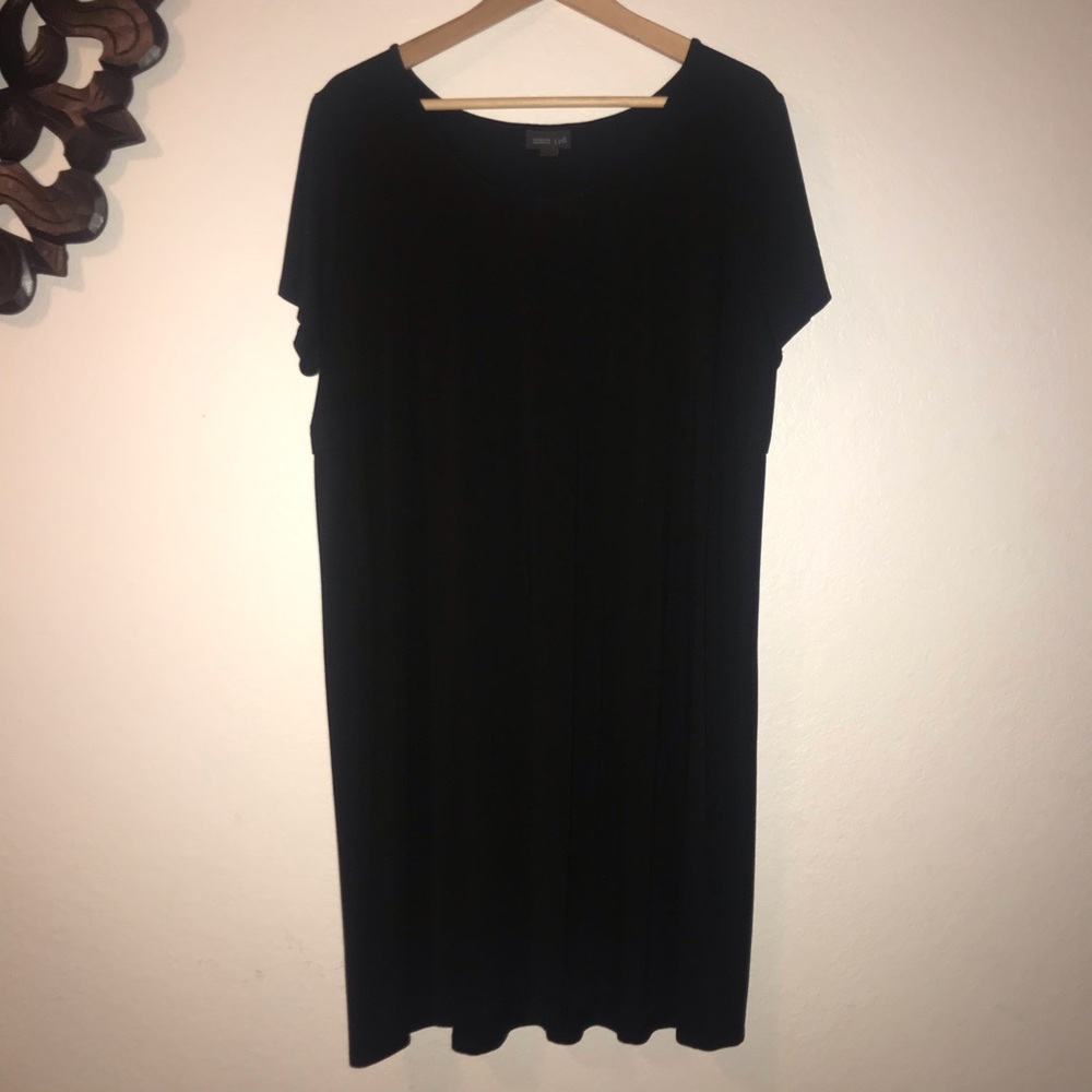 J. Jill wearever collection black T-shirt dress